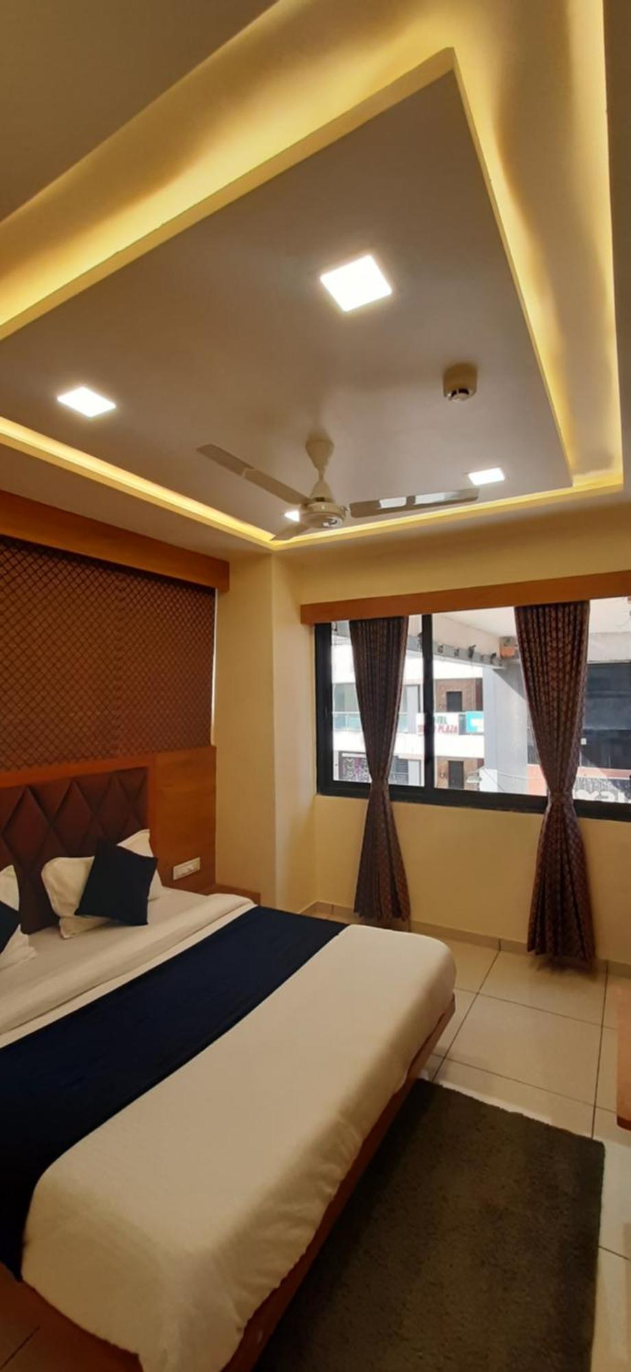 Hotel Suncity Ahmedabad Værelse billede