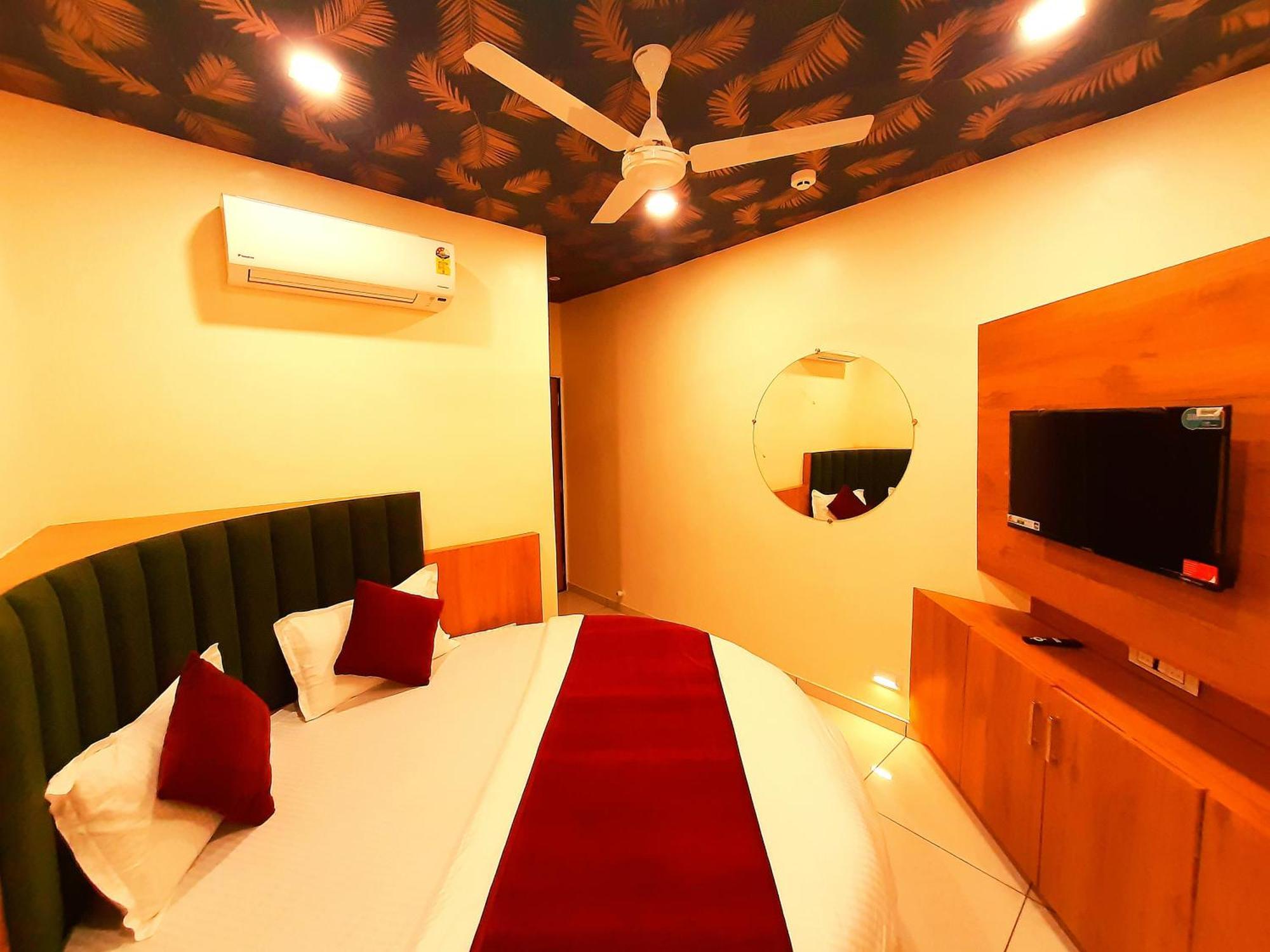 Hotel Suncity Ahmedabad Eksteriør billede
