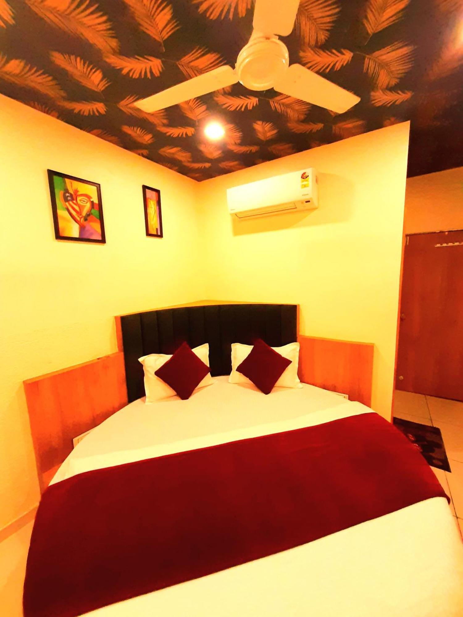 Hotel Suncity Ahmedabad Eksteriør billede