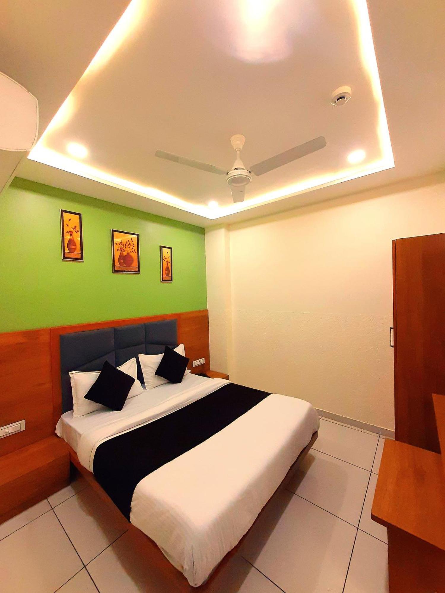 Hotel Suncity Ahmedabad Eksteriør billede