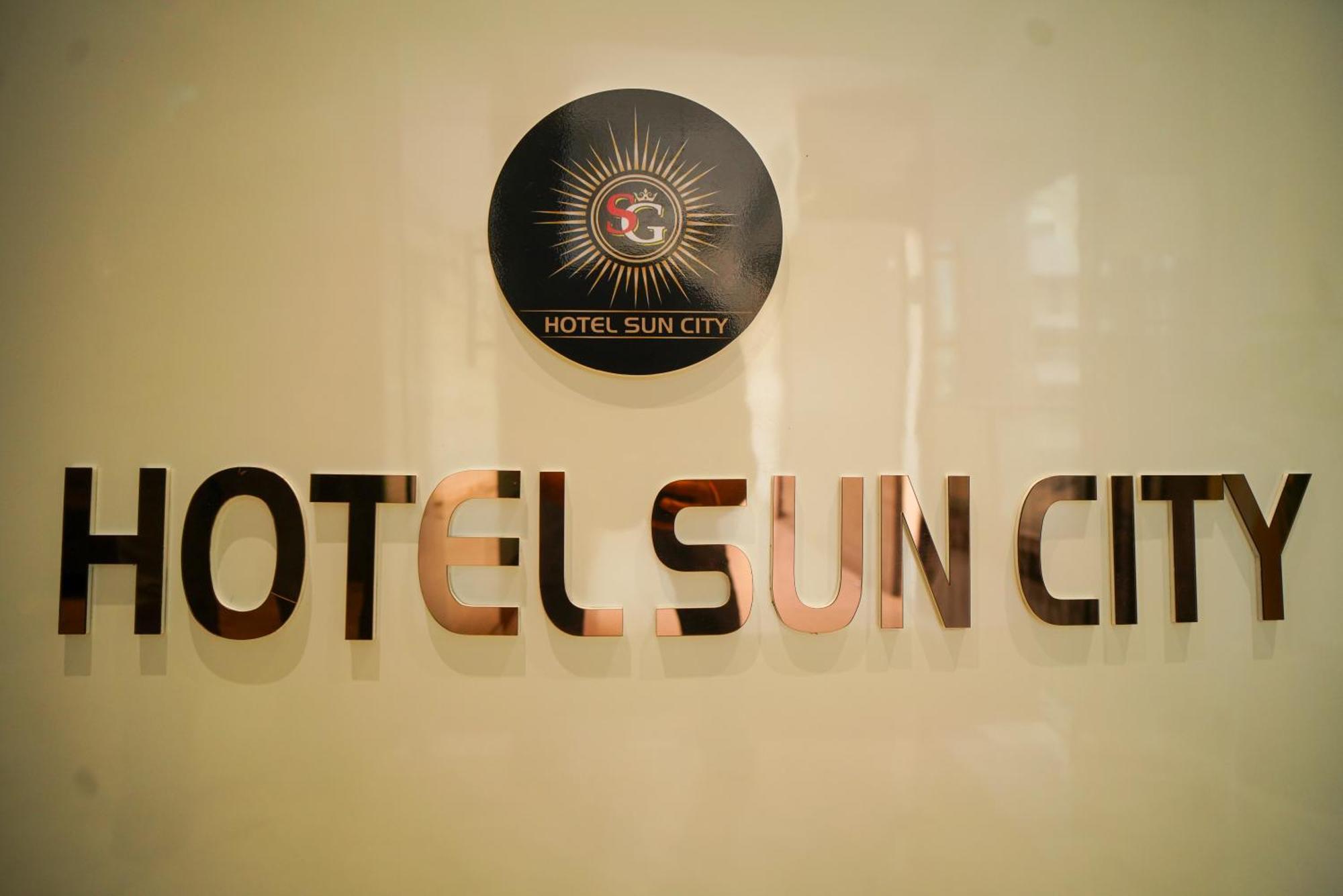Hotel Suncity Ahmedabad Eksteriør billede